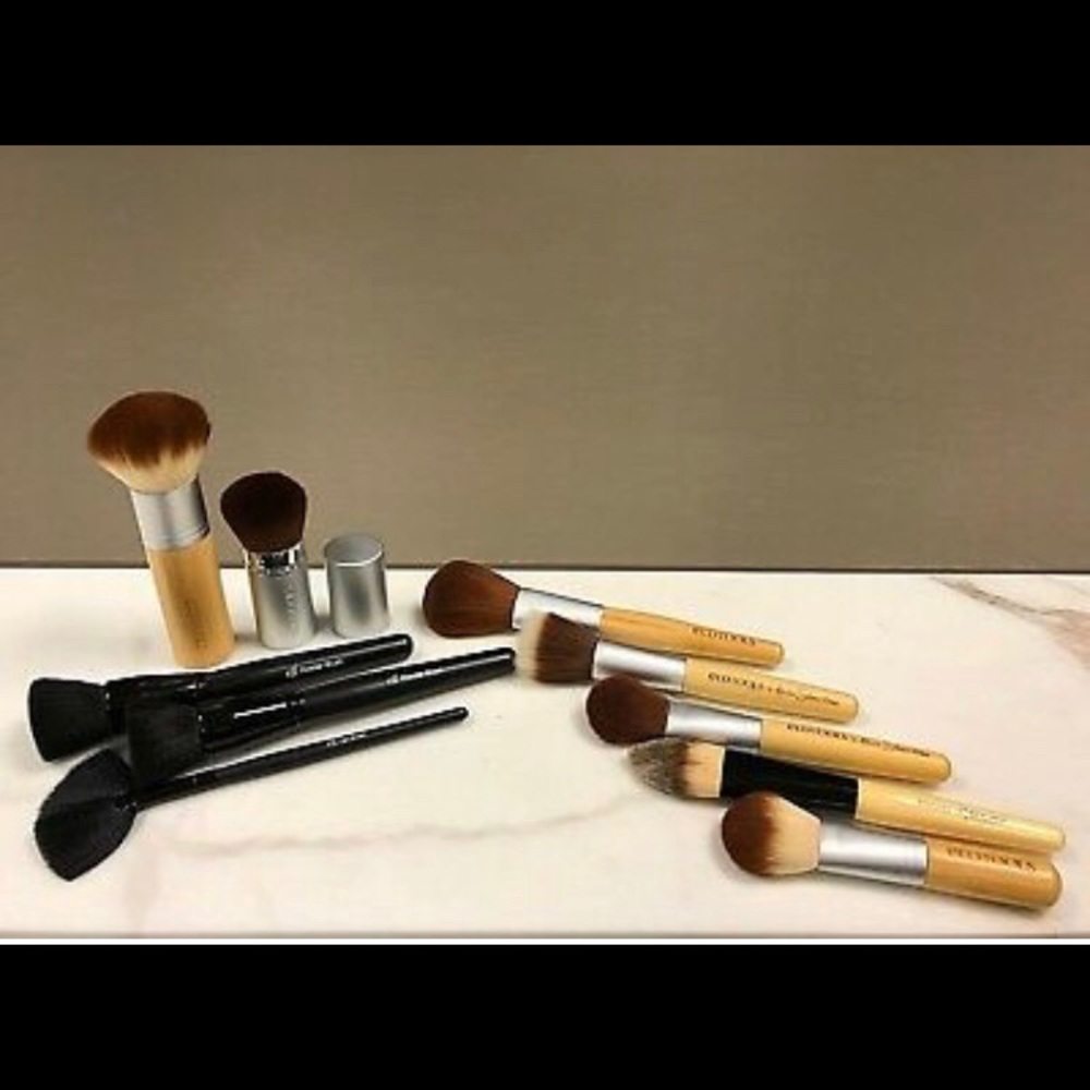 Powder brushes Ecotools Essance of Beauty Elf